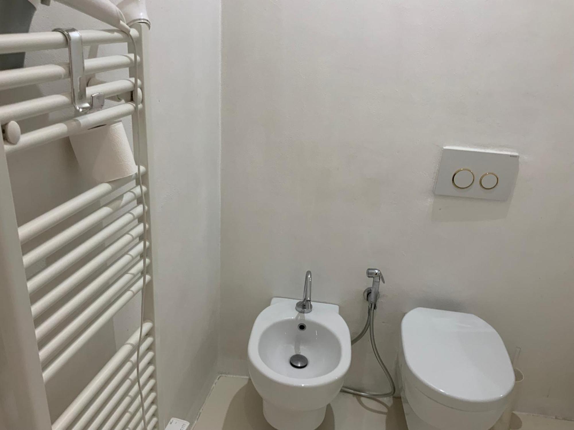 ホテル Domus Dotta ボローニャ エクステリア 写真